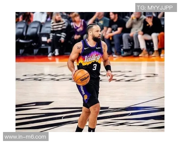 布克谈古德温篮板技巧我和狄龙对此进行了深入讨论